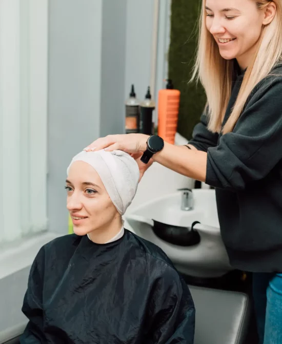 chemotherapy-friendly-hair-salon (2)